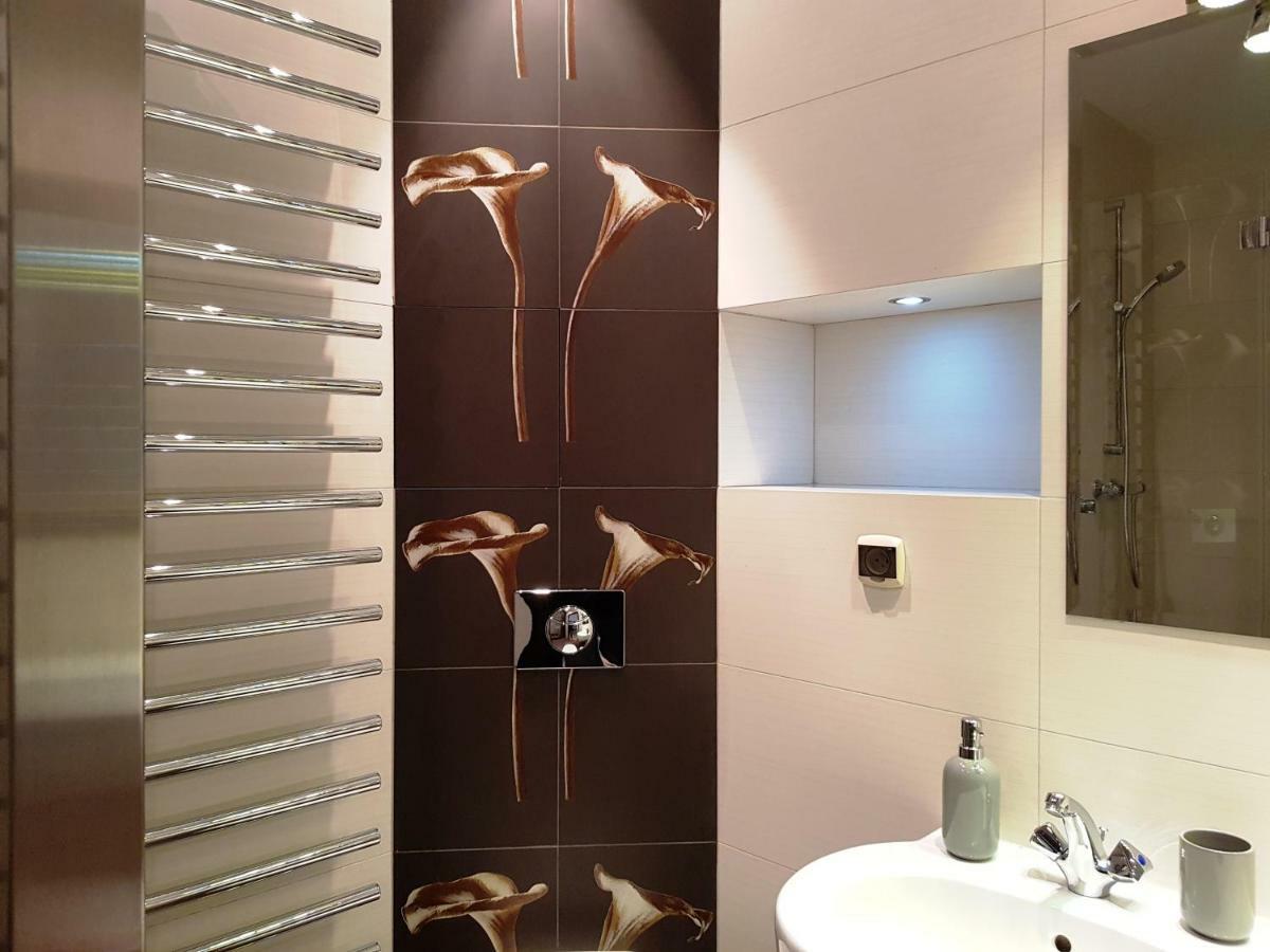 Апартаменты Apartament "Cleopatra 5" Przy Rynku Z Parkingiem, Faktury Vat Кельце Экстерьер фото