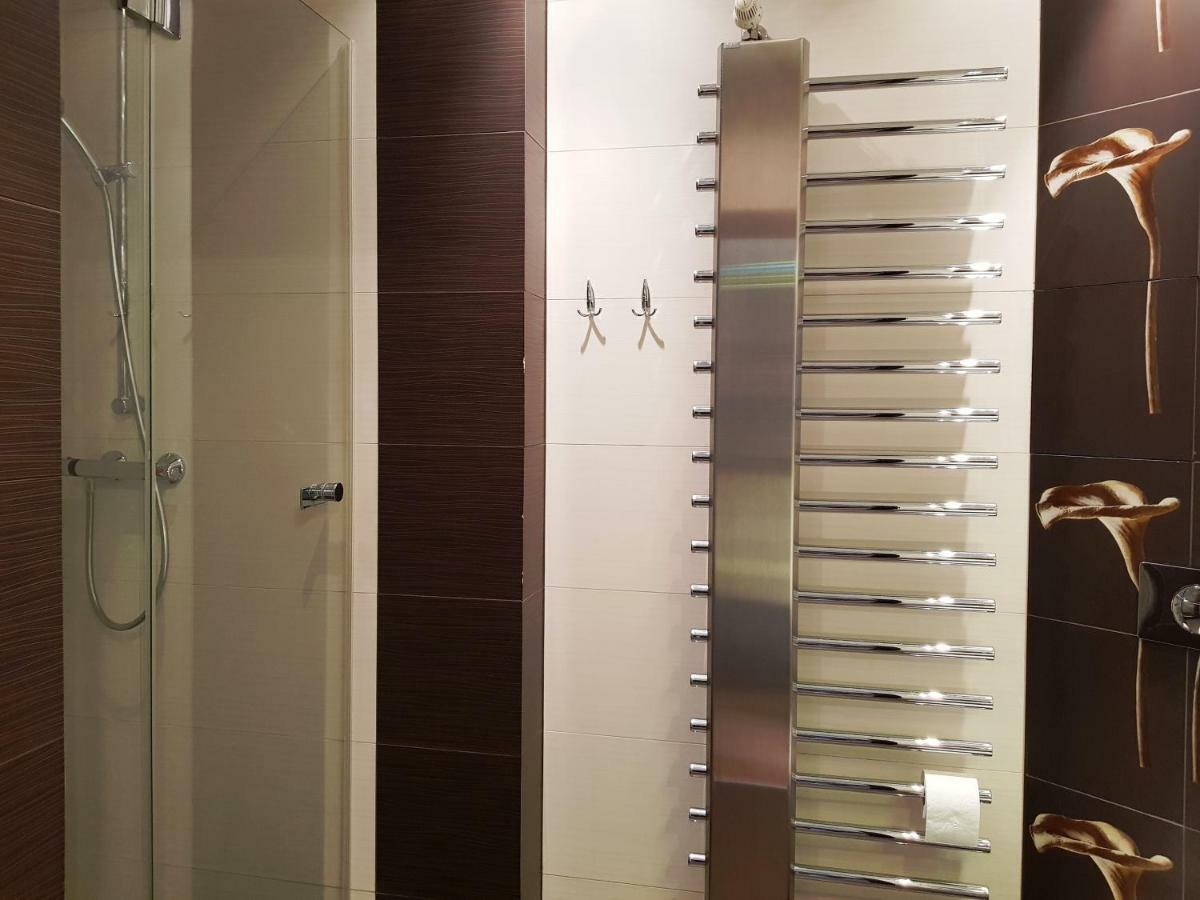 Апартаменты Apartament "Cleopatra 5" Przy Rynku Z Parkingiem, Faktury Vat Кельце Экстерьер фото